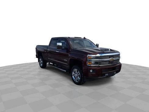 Used 2017 Chevrolet Silverado 2500 High Country w/ Duramax Plus Package image 2