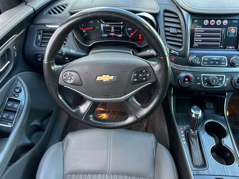 Used 2018 Chevrolet Impala LT image 27