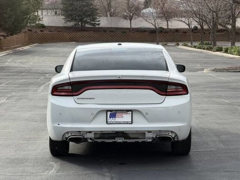 Used 2018 Dodge Charger SXT image 5