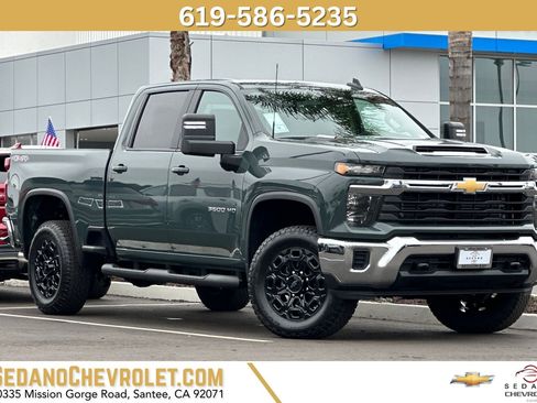 New 2026 Chevrolet Silverado 3500 LT image 1