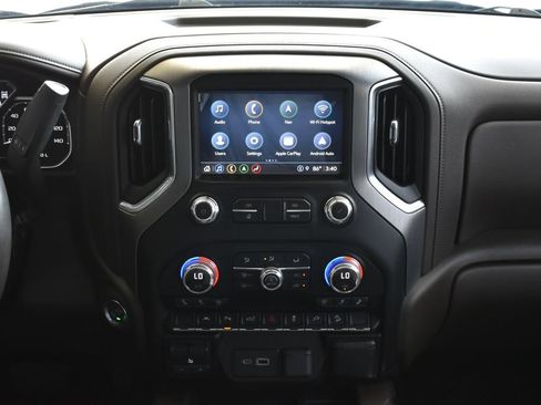 Used 2022 GMC Sierra 1500 Denali w/ Driver Alert Package II AWD/4WD image 18