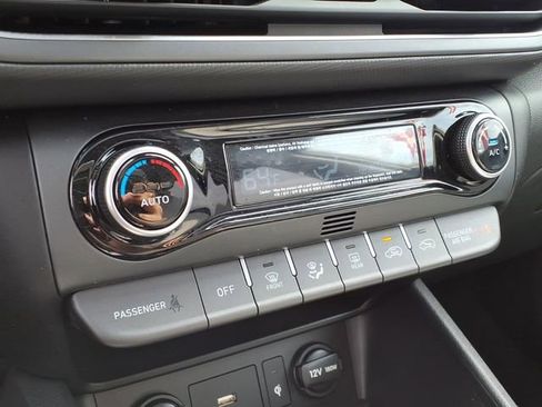 Used 2023 Hyundai Kona SEL w/ Convenience Package image 15