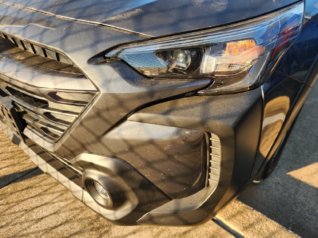 Used 2025 Subaru Outback Premium AWD/4WD image 7