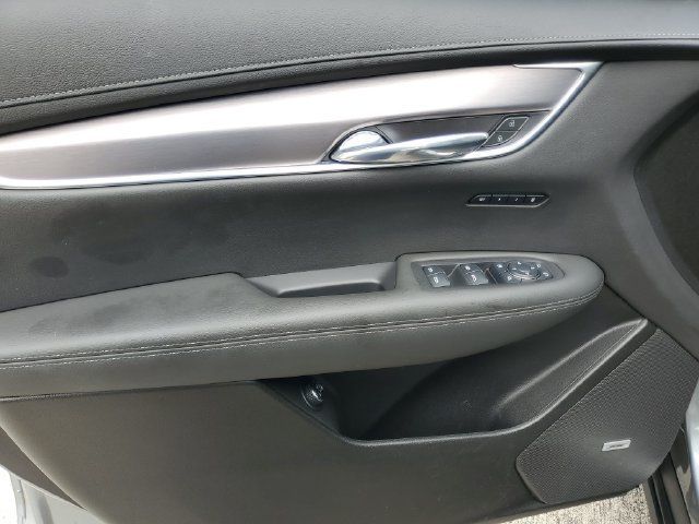 Certified 2024 Cadillac XT6 Luxury FWD image 22