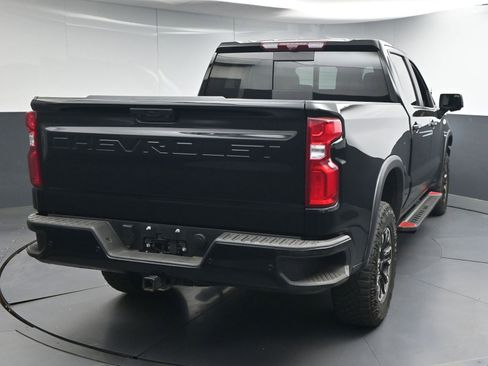 Used 2025 Chevrolet Silverado 1500 ZR2 w/ Technology Package AWD/4WD image 7