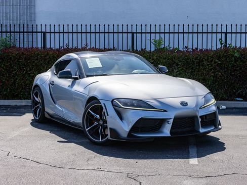 Used 2020 Toyota Supra Premium w/ Driver Assist Package RWD image 6