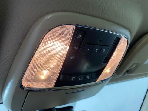 Used 2021 Jeep Grand Cherokee Limited w/ Trailer Tow Group IV image 27