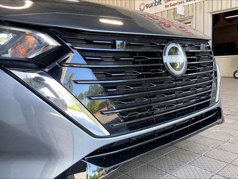 Used 2024 Nissan Sentra SV FWD image 26