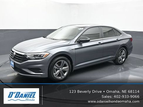 Used 2019 Volkswagen Jetta R-Line FWD image 1