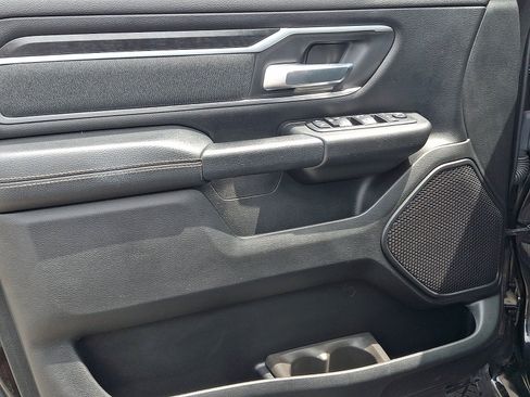Used 2019 RAM 1500 Big Horn AWD/4WD image 12