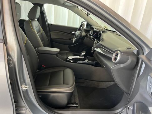 New 2025 Chevrolet Trax ACTIV w/ Driver Confidence Package FWD image 18