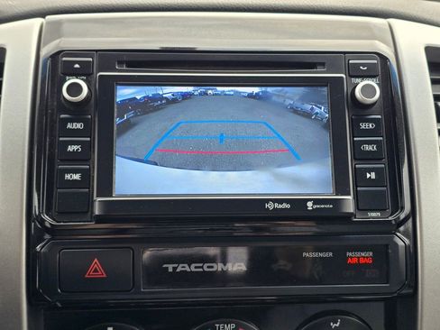 Used 2015 Toyota Tacoma TRD Pro image 29