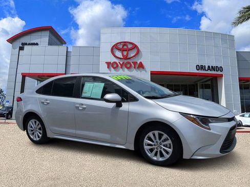 Used 2023 Toyota Corolla LE w/ LE Premium Package FWD image 1