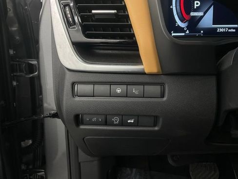 Used 2023 Nissan Rogue Platinum w/ Platinum Premium Package FWD image 14