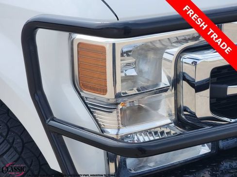 Used 2022 Ford F250 Lariat w/ Lariat Value Package AWD/4WD image 9