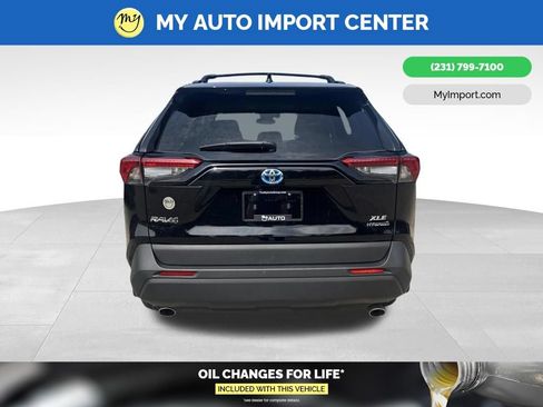 Used 2024 Toyota RAV4 XLE Premium w/ Weather Package AWD/4WD image 6