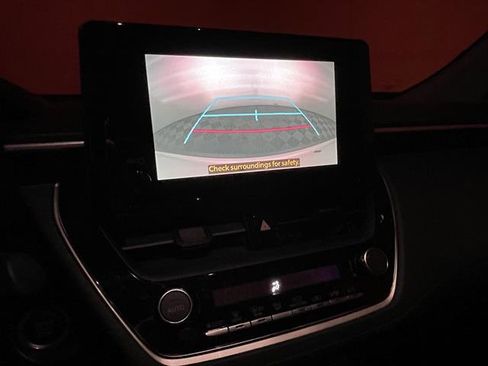 Certified 2023 Toyota Corolla Cross LE w/ Moonroof Package image 17