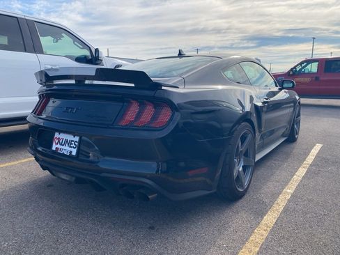 Used 2021 Ford Mustang GT Premium w/ Equipment Group 401A RWD image 8
