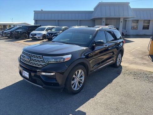 Used 2021 Ford Explorer Limited w/ Equipment Group 301A AWD/4WD image 2