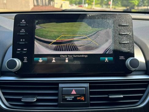 Used 2019 Honda Accord EX image 28