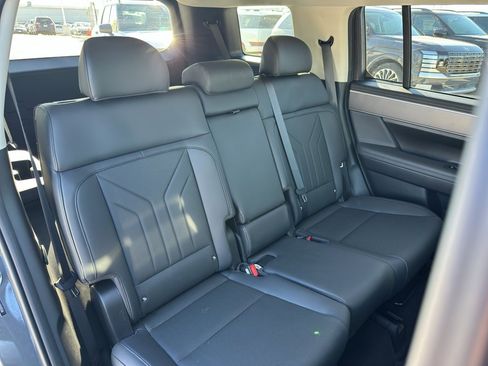 New 2025 Hyundai Santa Fe SEL image 32