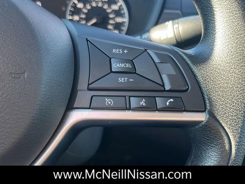 Used 2024 Nissan Altima 2.5 SV image 27