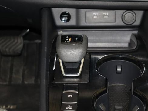 Used 2025 Nissan Rogue SV FWD image 25