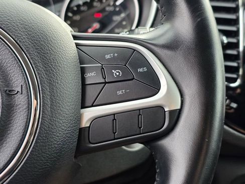 Used 2020 Jeep Compass Latitude FWD image 26