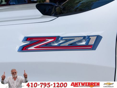 Used 2021 Chevrolet Silverado 1500 LT Trail Boss w/ Bed Protection Package image 9