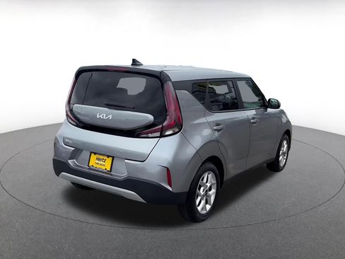 Used 2025 Kia Soul LX w/ LX Technology Package FWD image 15