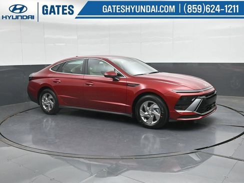 New 2026 Hyundai Sonata SE image 1