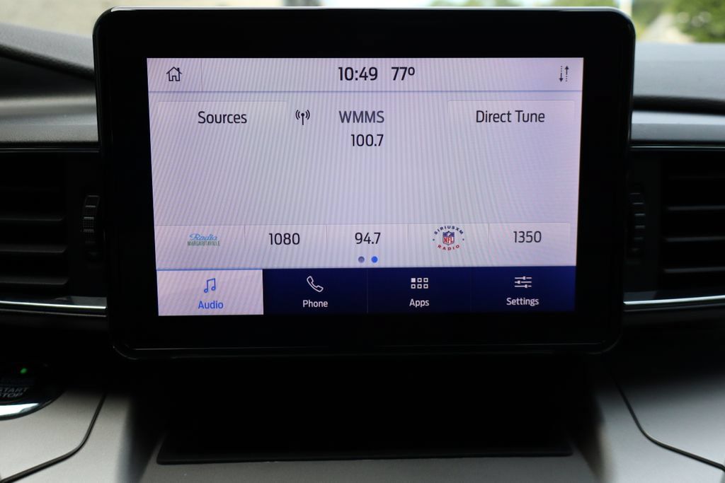 Used 2020 Ford Explorer XLT w/ Equipment Group 202A AWD/4WD image 6