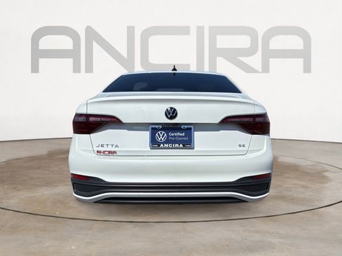 Certified 2024 Volkswagen Jetta SE image 8