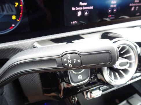Used 2020 Mercedes-Benz CLA 250 4MATIC image 22