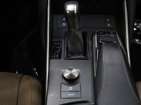 Used 2018 Lexus IS 300 300 w/ Comfort Package image 15