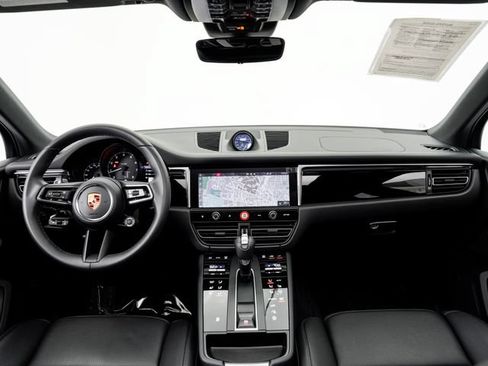 Certified 2026 Porsche Macan AWD/4WD image 25