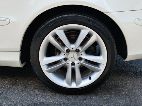 Used 2007 Mercedes-Benz CLK 350 2dr Coupe 3.5L image 82