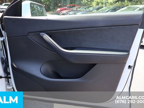 Used 2021 Tesla Model Y Long Range AWD/4WD image 28