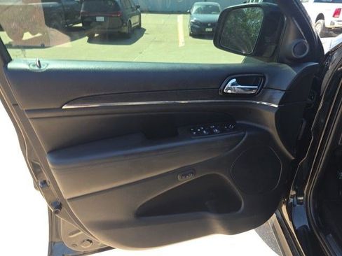 Used 2021 Jeep Grand Cherokee High Altitude AWD/4WD image 16