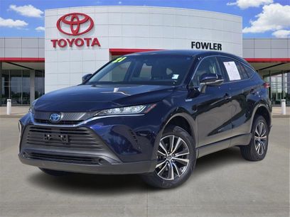 Used 2021 Toyota Venza LE w/ Carpet Mat Package (TMS)