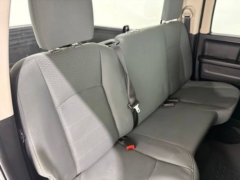 Used 2018 RAM 1500 Express AWD/4WD image 22