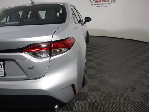 Used 2025 Toyota Corolla LE image 13