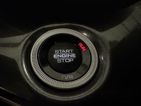 Used 2023 Jeep Grand Cherokee Altitude image 23