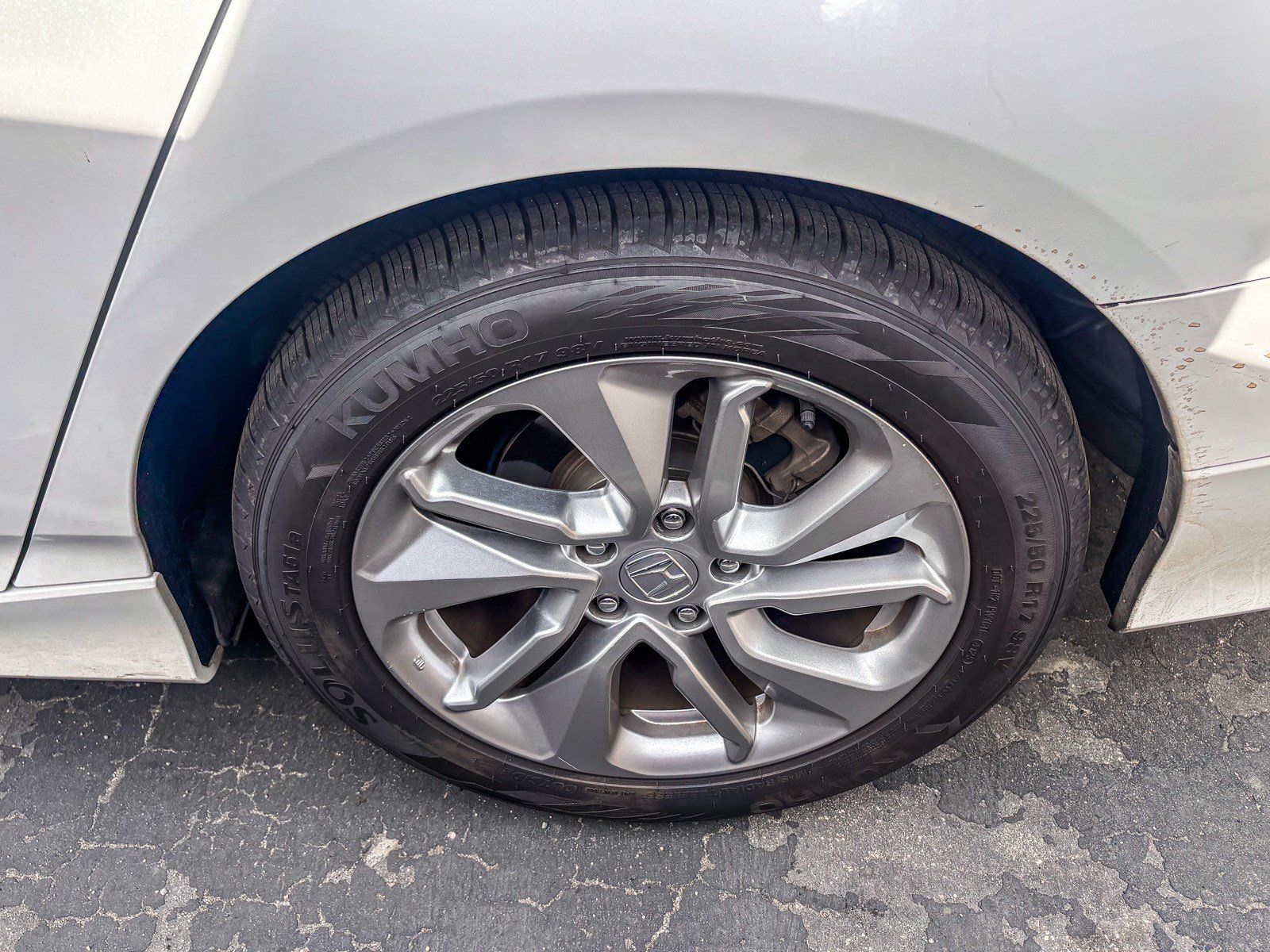 Used 2019 Honda Accord LX image 11