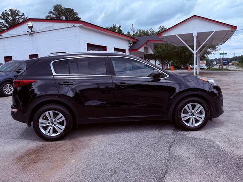 Used 2017 Kia Sportage LX w/ LX Popular Package FWD image 7