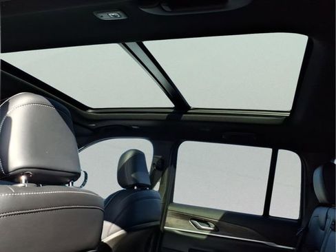 New 2025 Jeep Grand Cherokee Limited AWD/4WD image 10