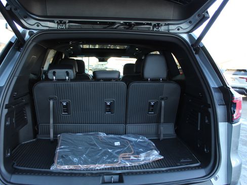 New 2026 GMC Acadia AT4 w/ Super Cruise Package image 17