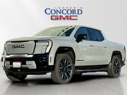 Used 2024 GMC Sierra EV Denali image 8
