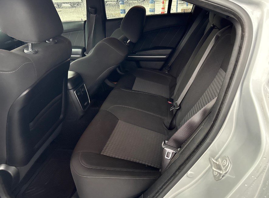 Used 2022 Dodge Charger R/T RWD image 4