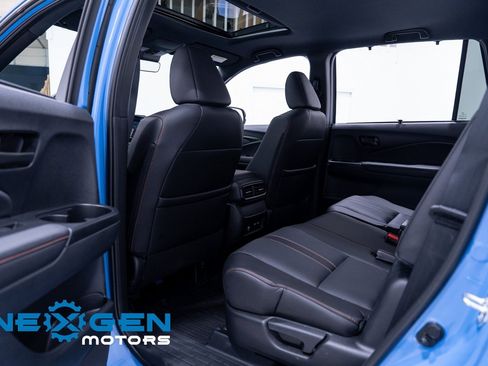 Used 2025 Honda Passport TrailSport image 36